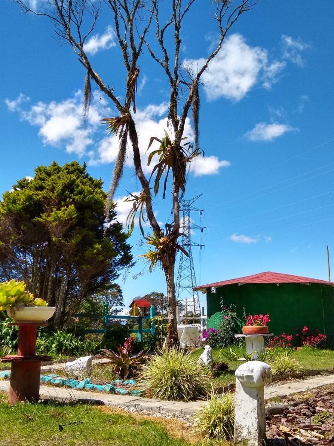 Hospedaje Santaelena -Chalets De Montana- Santa Elena  Exterior foto